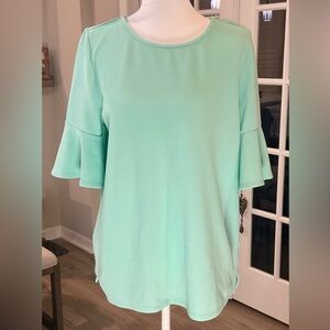 Vince Camuto Mint Green Textured Crepe Bell Sleeve Top - Size M